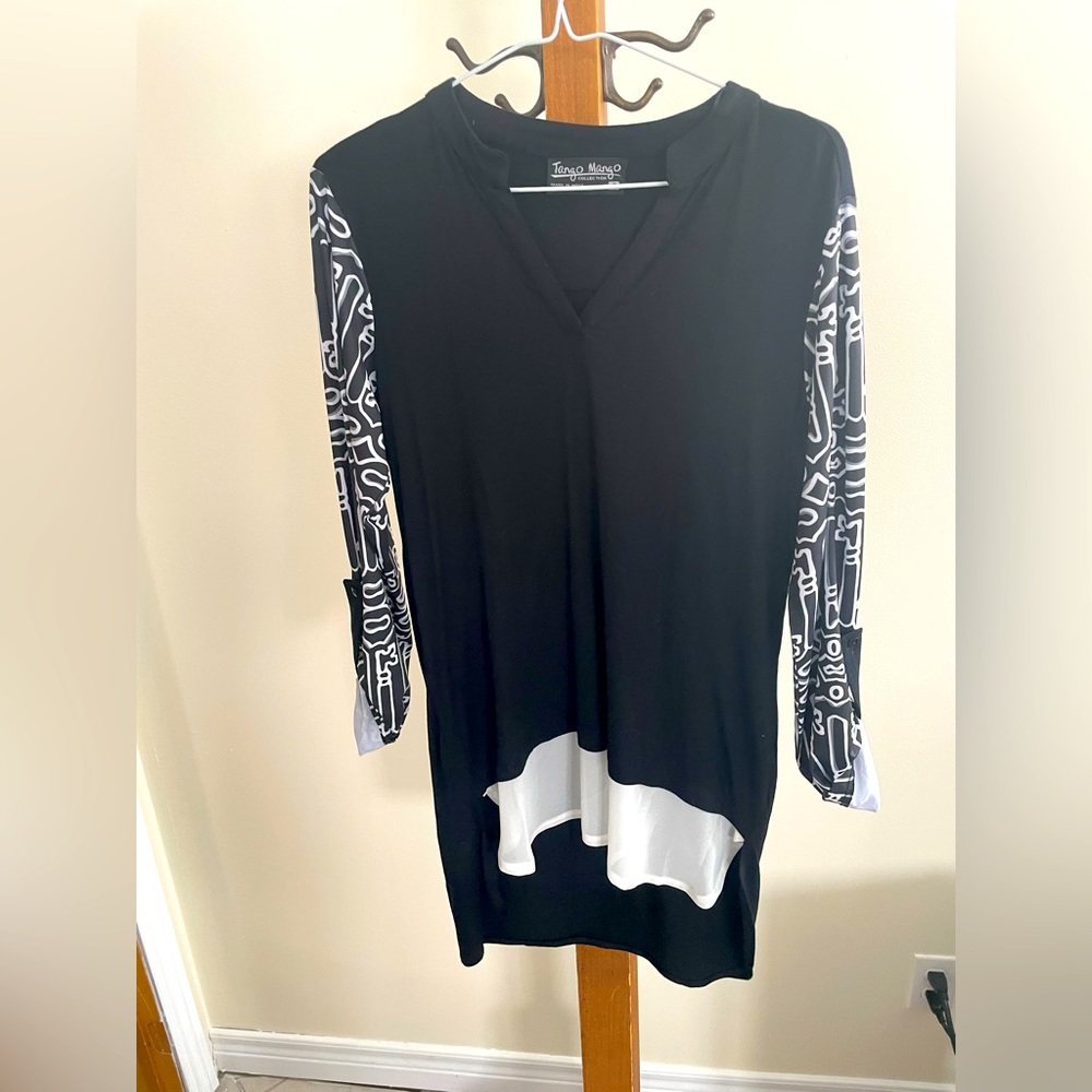 Tango Mango mixed pattern tunic size S